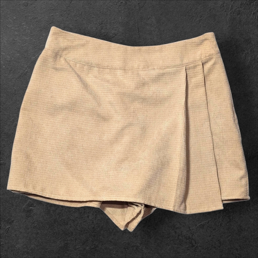 Sophie & Kate Tan Corduroy Women's Skort Size S- A19